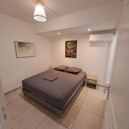 Logement Cosy T2, Centre Ville De Saint-Pierre Dış mekan fotoğraf