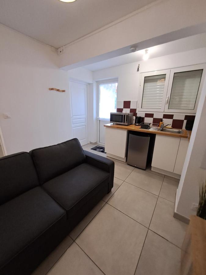 Logement Cosy T2, Centre Ville De Saint-Pierre Dış mekan fotoğraf